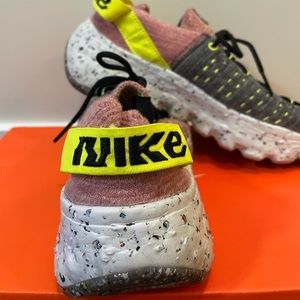 Nike Space Hippie 04 Light Arctic Pink US 6